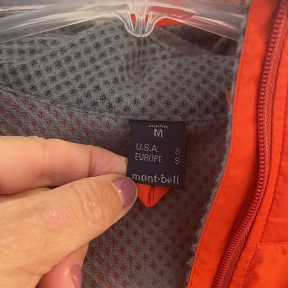 Nylon hooded jacket with mesh lining - Picture 3 of 5